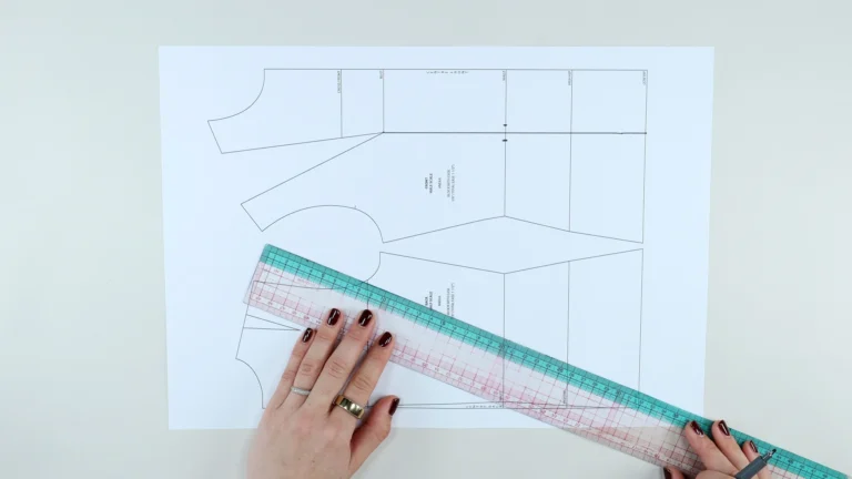Marking the dart width on the front bodice pattern